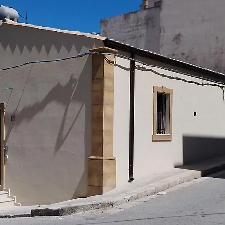 Purtusu's House Feriehus *